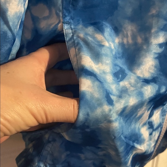 Champion women's Blue and White Tie-Dye Raincoat - Picture 4 of 8